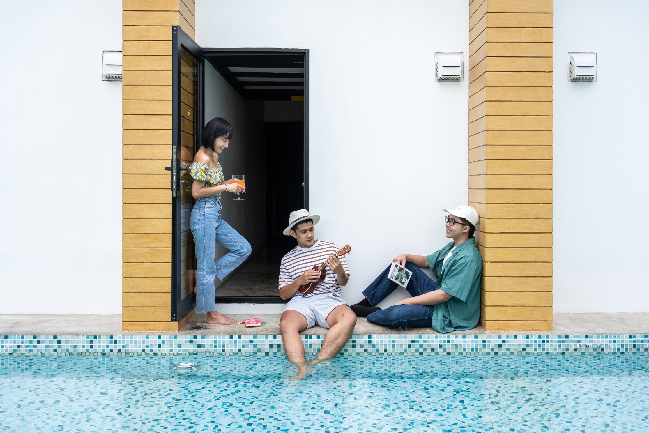Book a bed Poshtel Phuket