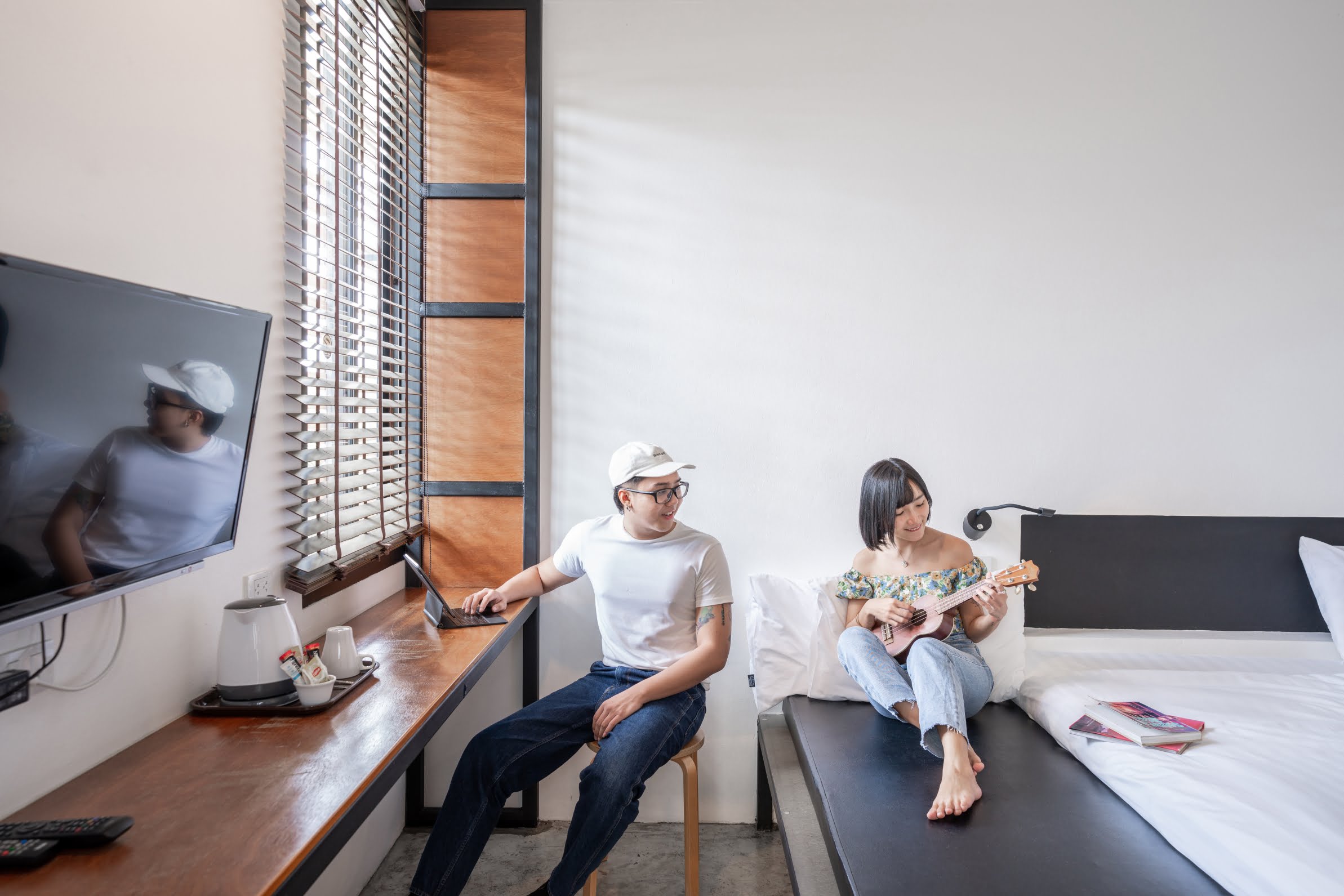 Book a bed Poshtel Phuket