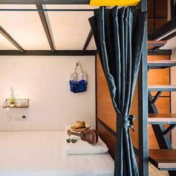 Book a bed Poshtel Phuket