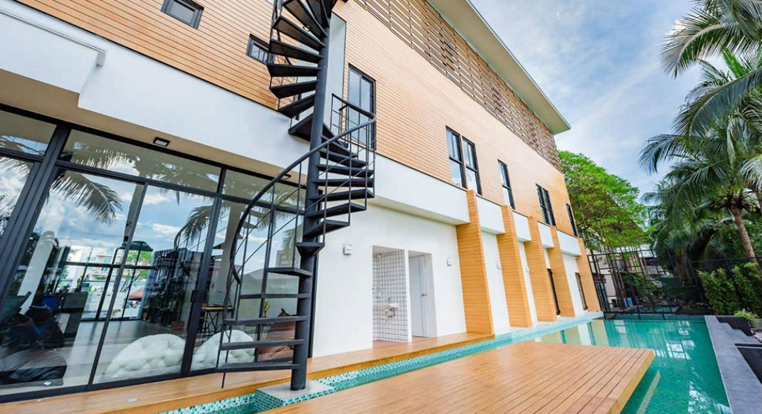 Book a bed Poshtel Phuket