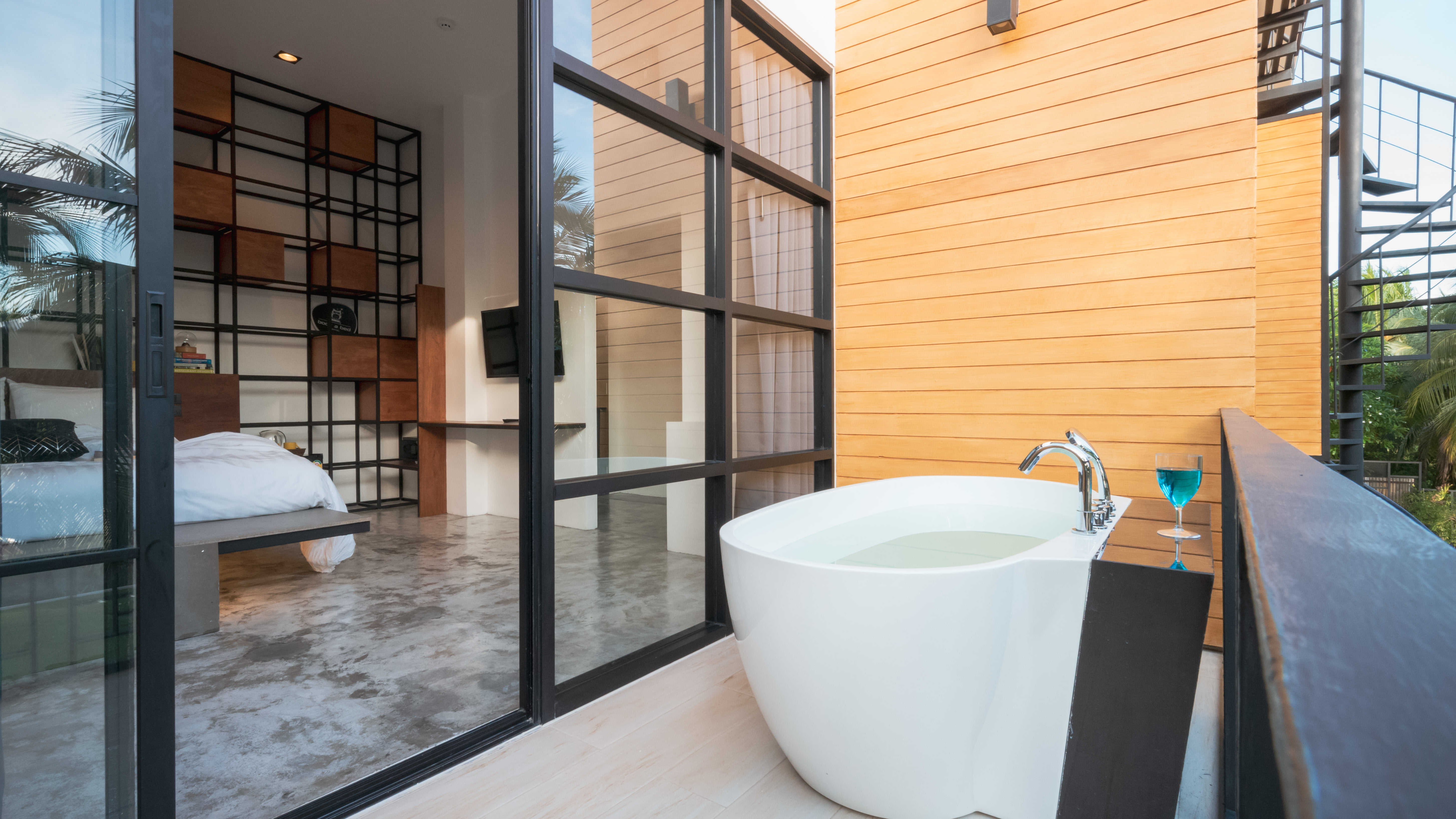 Book a bed Poshtel Phuket