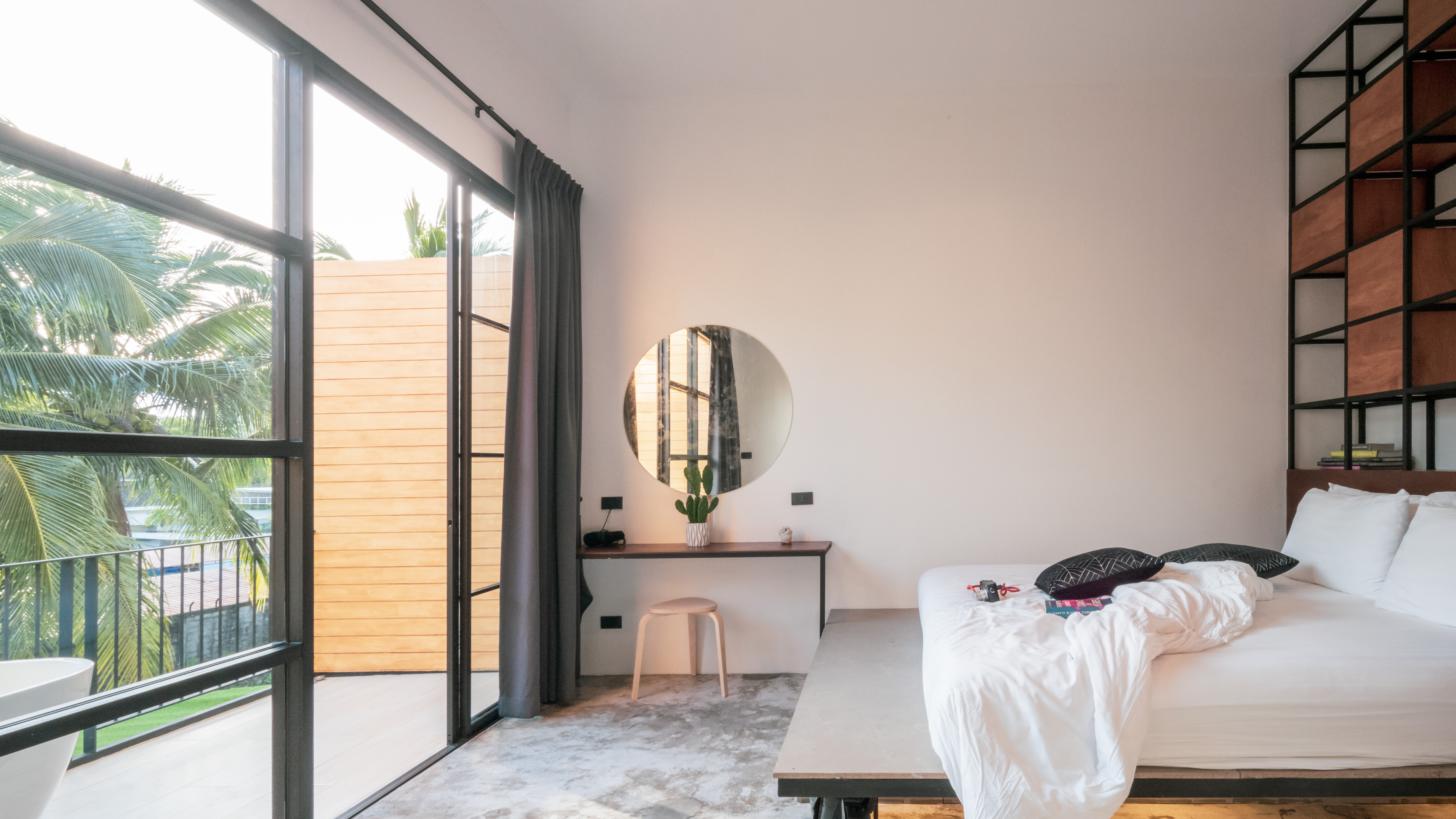 Book a bed Poshtel Phuket