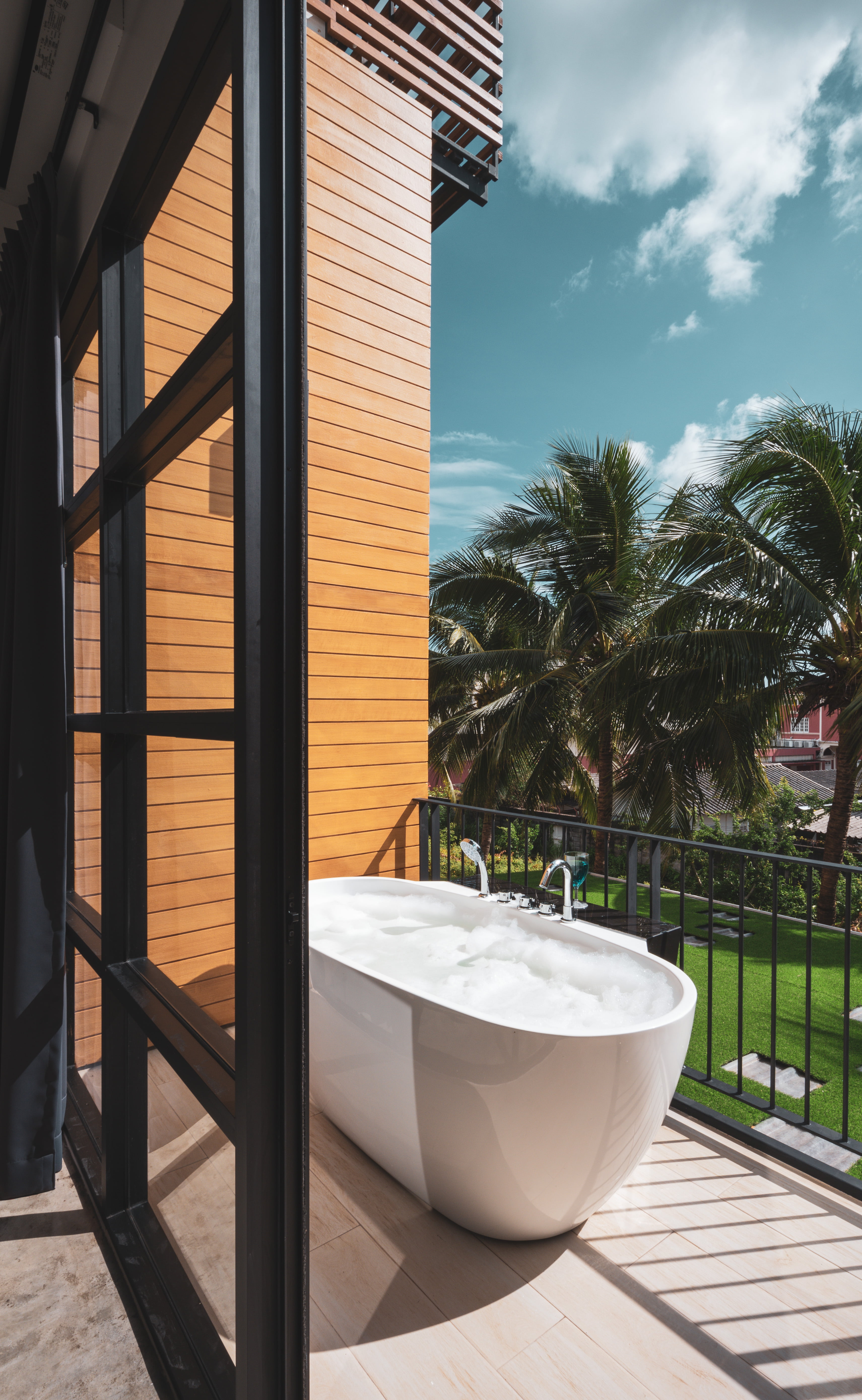 Book a bed Poshtel Phuket